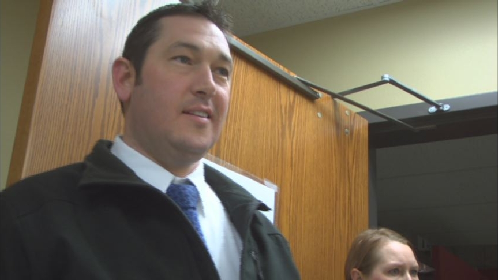 Farrenkopf wins Hamilton mayor race KECI