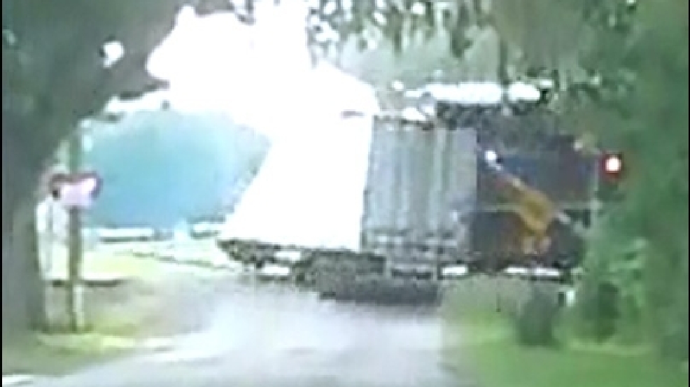140601_train_crash.jpg