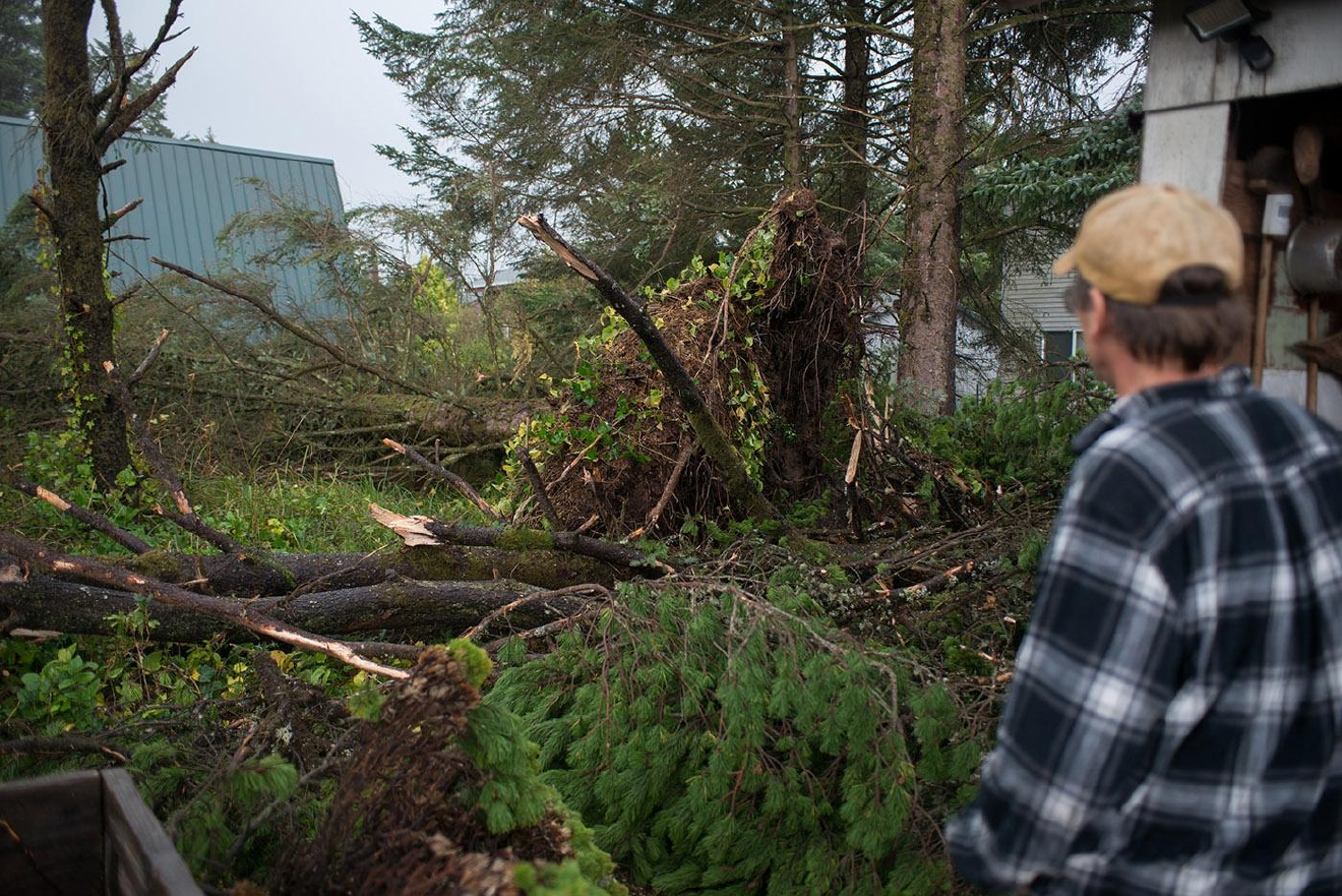 Cleanup begins in Manzanita after tornado, heavy rain pummel town KPIC