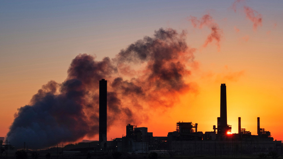 Trump Coal Plants AP19308638814305.jpg