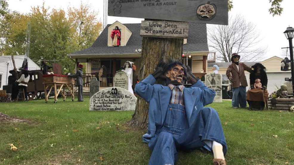 Ottumwa couple continues 30year Halloween tradition KTVO