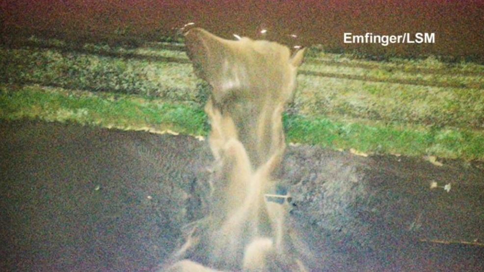 Dardanelle Levee breaches, Holla Bend residents told to evacuate immediately 