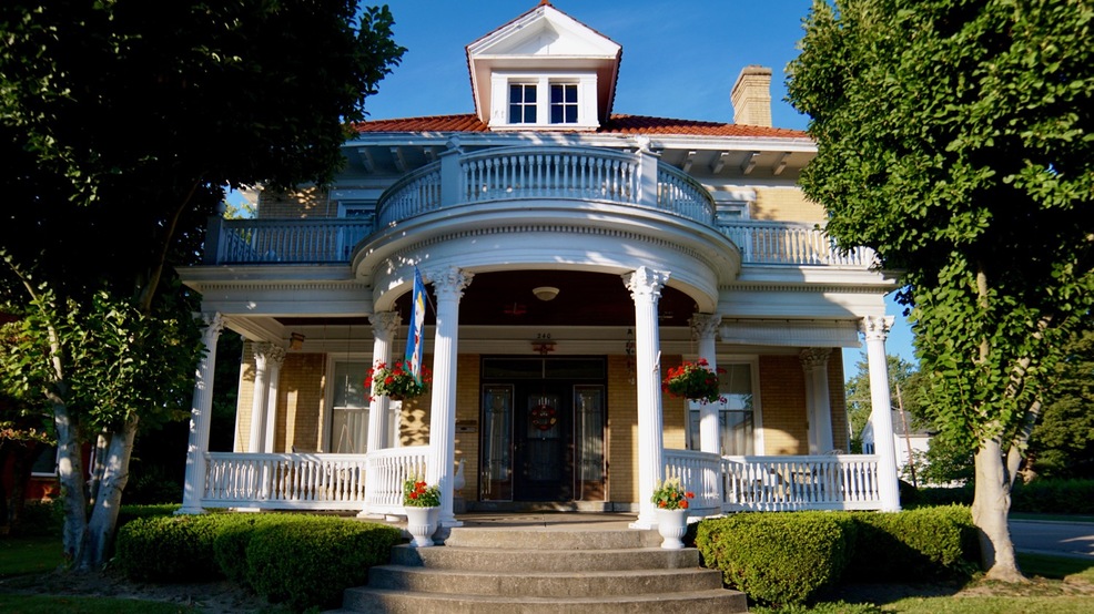 Batavia’s Collection Of Old Architecture Is Worthy Of A Photographic