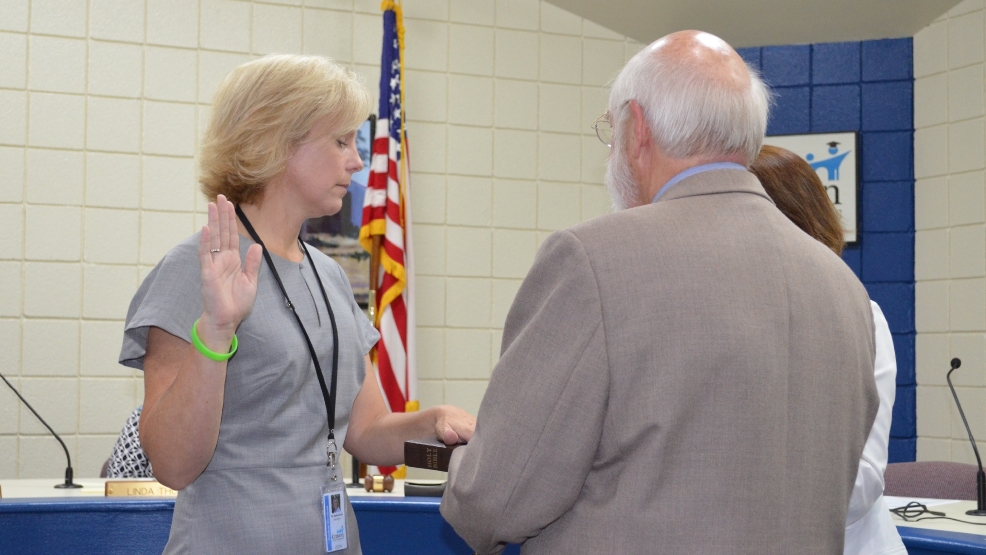 New Superintendent Of Craven County Schools Sworn In WCTI