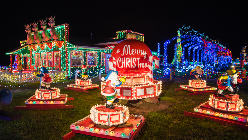 Photos The Christmas Ranch Will Wow You With Its Million Holiday