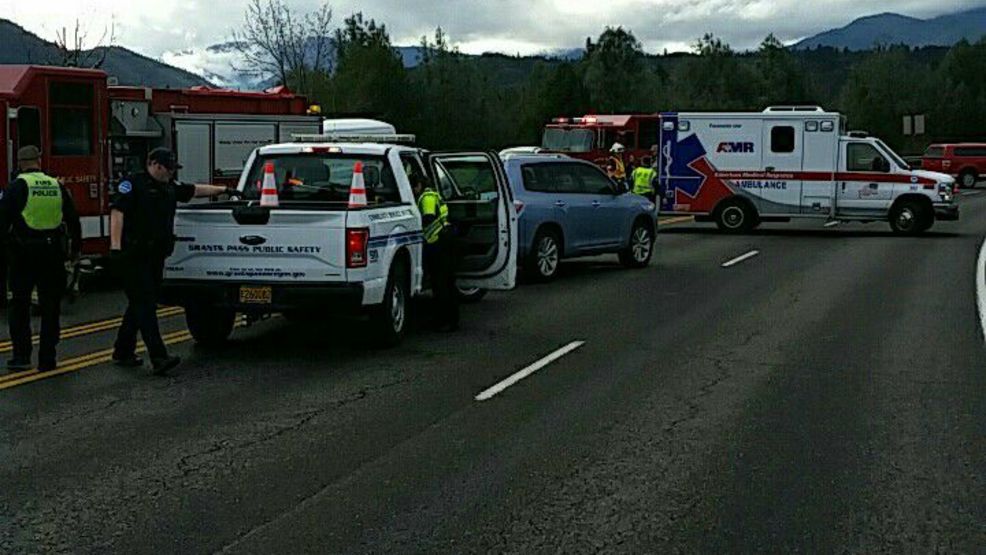 Police Id Victims In Grants Pass Parkway Fatal Crash Ktvl 