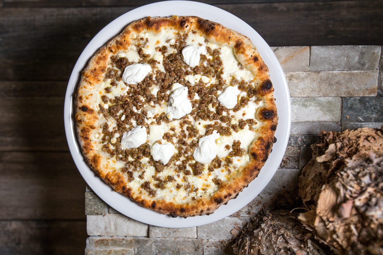 Joe's Pizza Napoli Bakes Authentic Italian Pies on the East Side