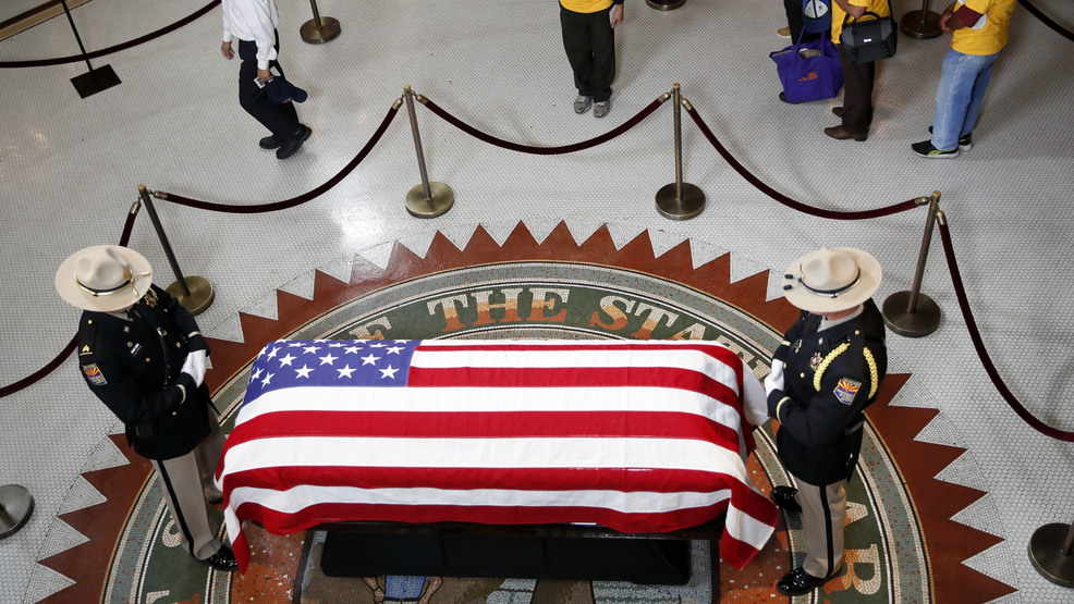McCain AP18241762167653.jpg