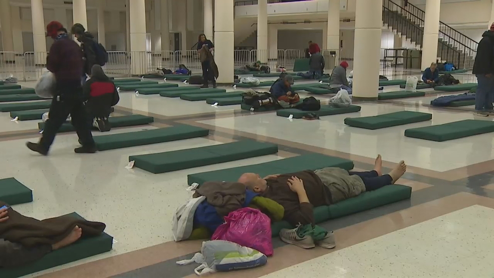 With deadly cold weather on tap, cities try to reach out to the ...